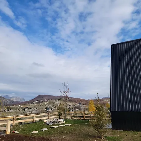 Matej Dağ evi Podgoriçe