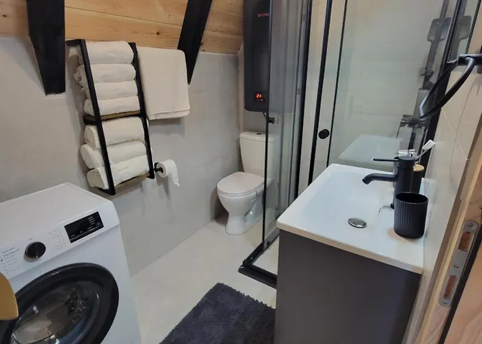 Matej Dağ evi Podgoriçe