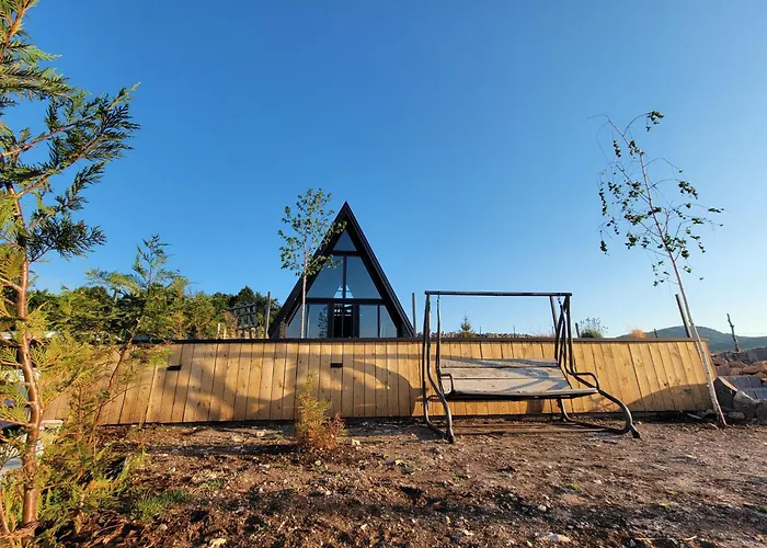 Matej Dağ evi Podgoriçe